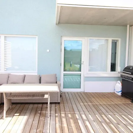 New One Bedroom Apartment With Terrace And Parking Vantaa Esterno foto